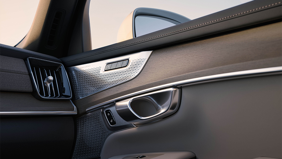 front door panel interior of a Volvo XC90