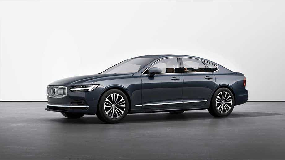 front three-quarter view of a Volvo S90