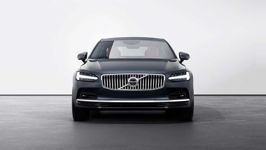 Front view of a Volvo S90