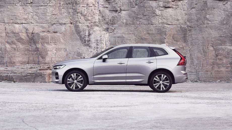 side profile of a Volvo XC40