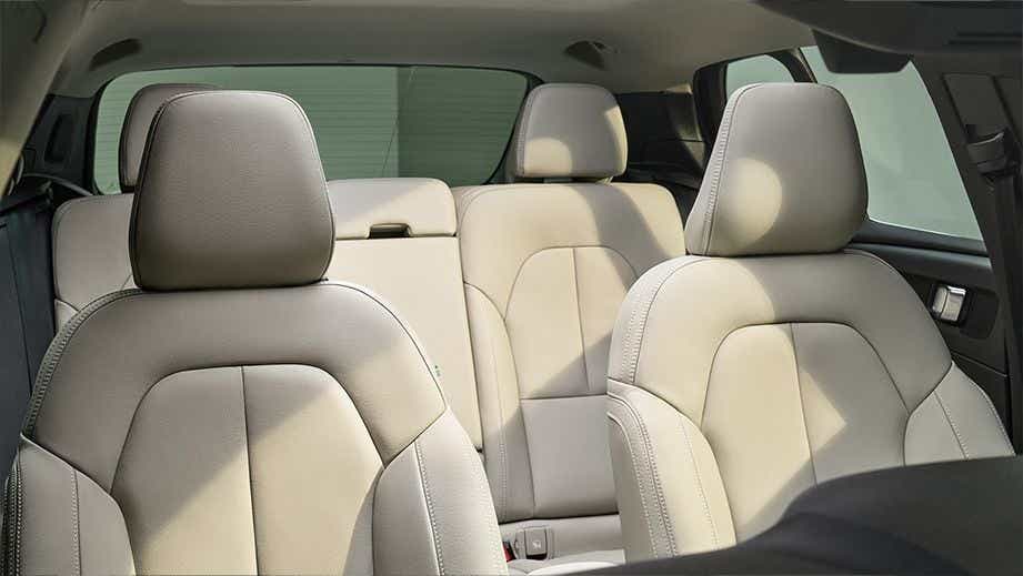front and rear seats of a Volvo XC40