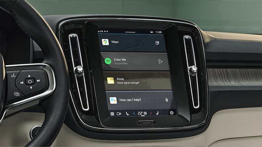 infotainment system and dashboard of a Volvo XC40