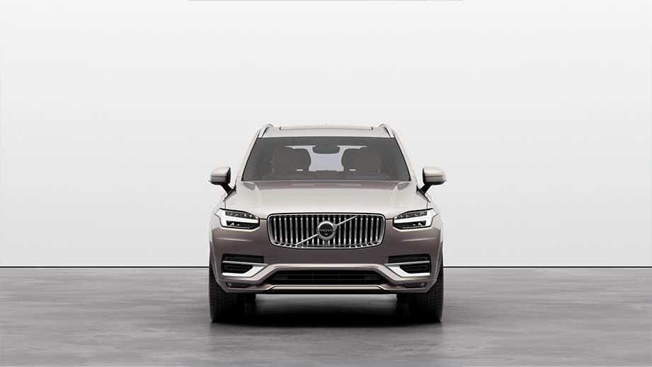 front view of a Volvo XC90 2022-2024