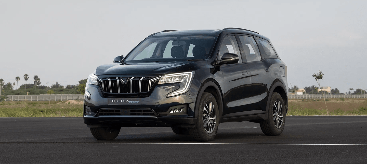 XUV700