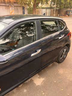 side view of a Hyundai i20