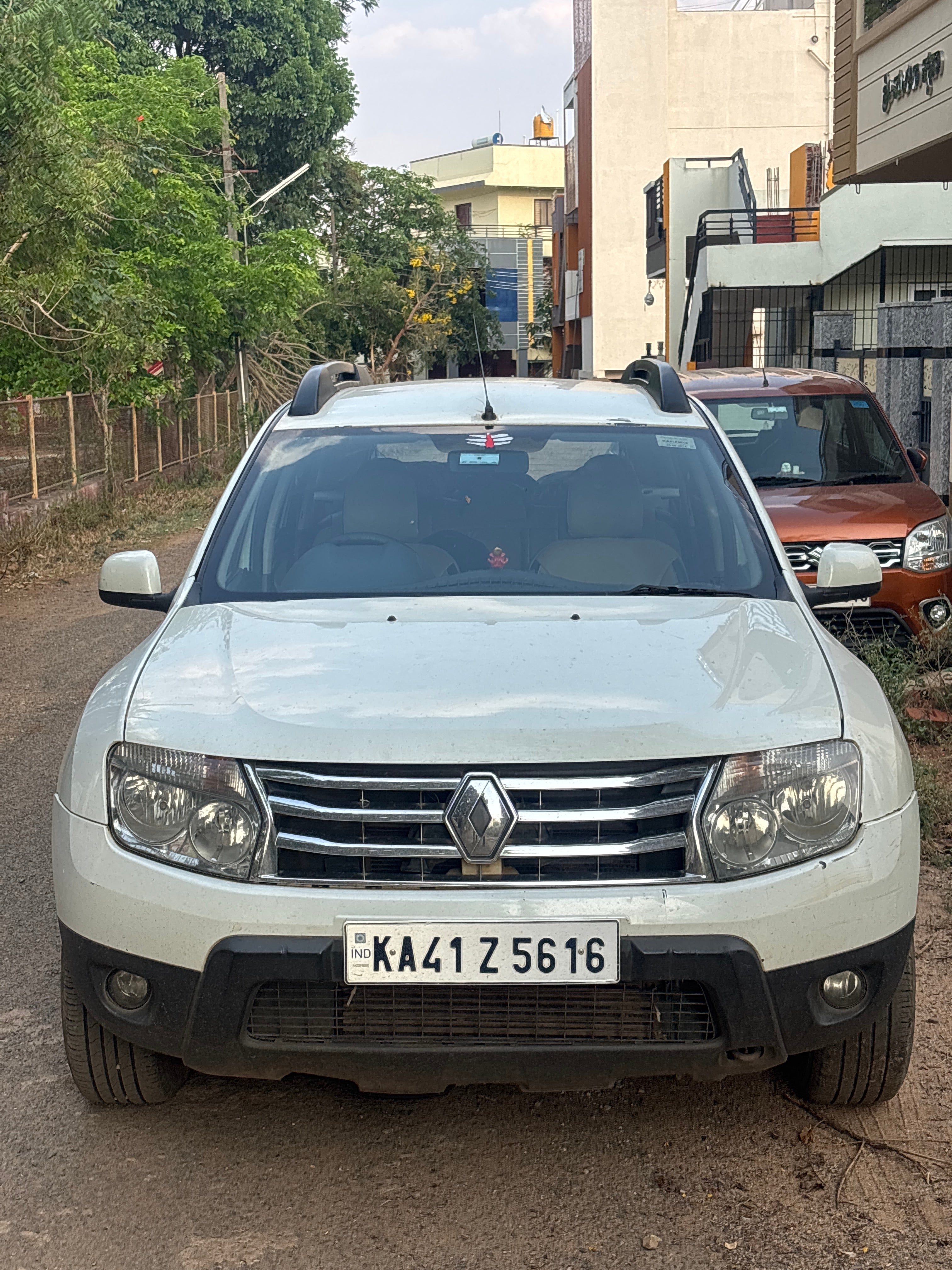 Front view of a Renault Duster