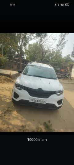 front view of a Renault Triber 2019-2024