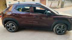 side view of a Renault Kiger 2023-2024