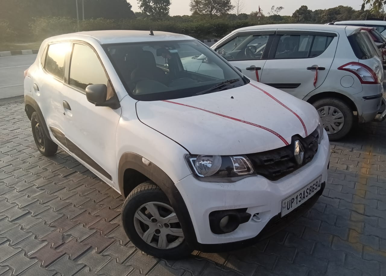 front three-quarter of a Renault KWID