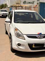 front view of a Hyundai i20