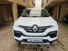 front view of a Ice Cool White Renault Kiger 2023-2024