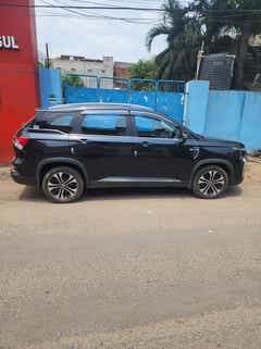 side view of a MG Hector