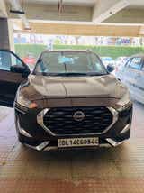 front view of a Nissan Magnite