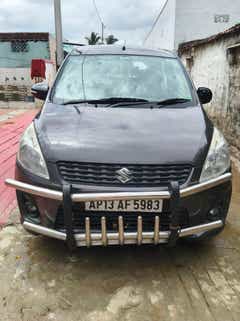 front view of a Maruti Suzuki Ertiga