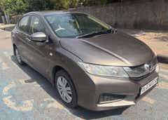 front three-quarter view of a Honda City
