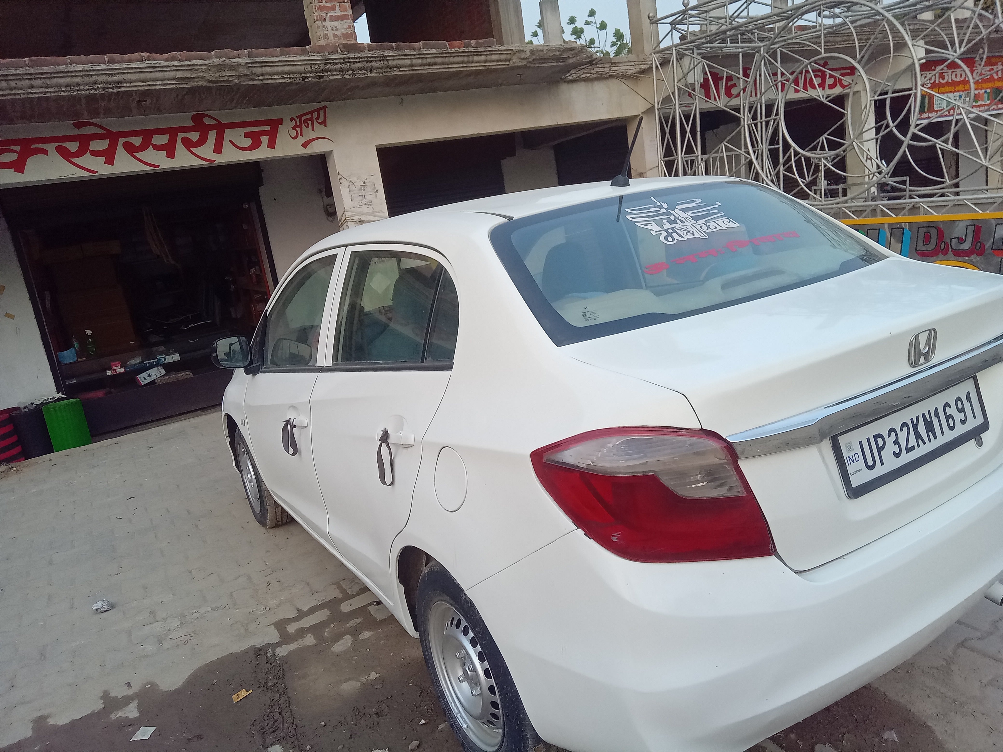 Rear three-quarter of a Honda Amaze