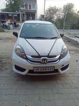 front view of a Honda Amaze
