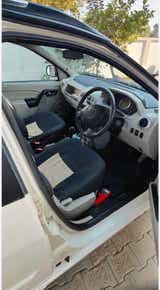interior front seats and dashboard of a Mahindra E Verito