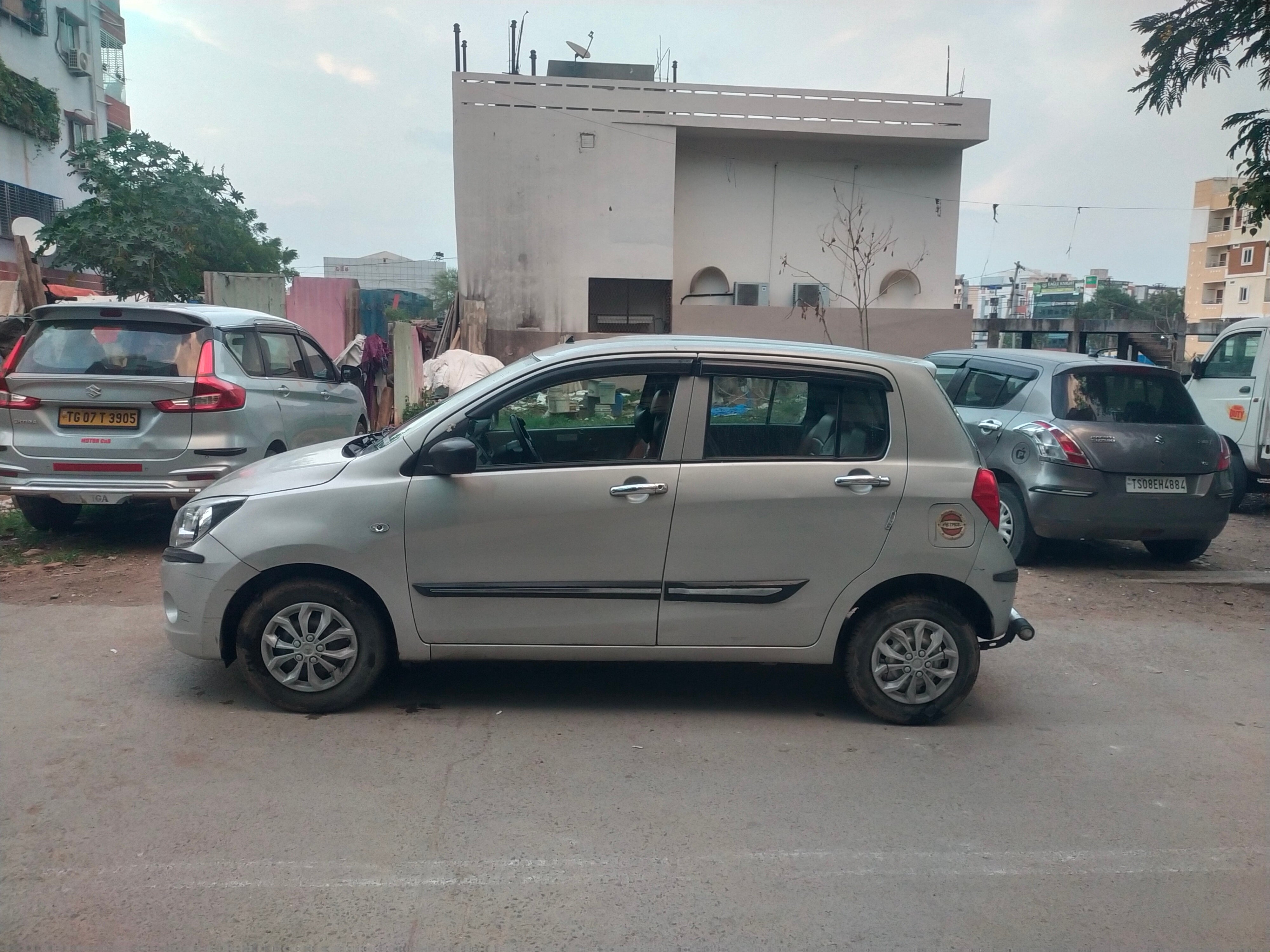 side view of a Maruti Suzuki Celerio