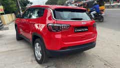 rear three-quarter of a Jeep Compass
