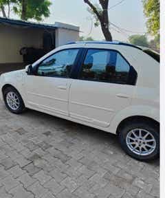 side view of a Mahindra E Verito