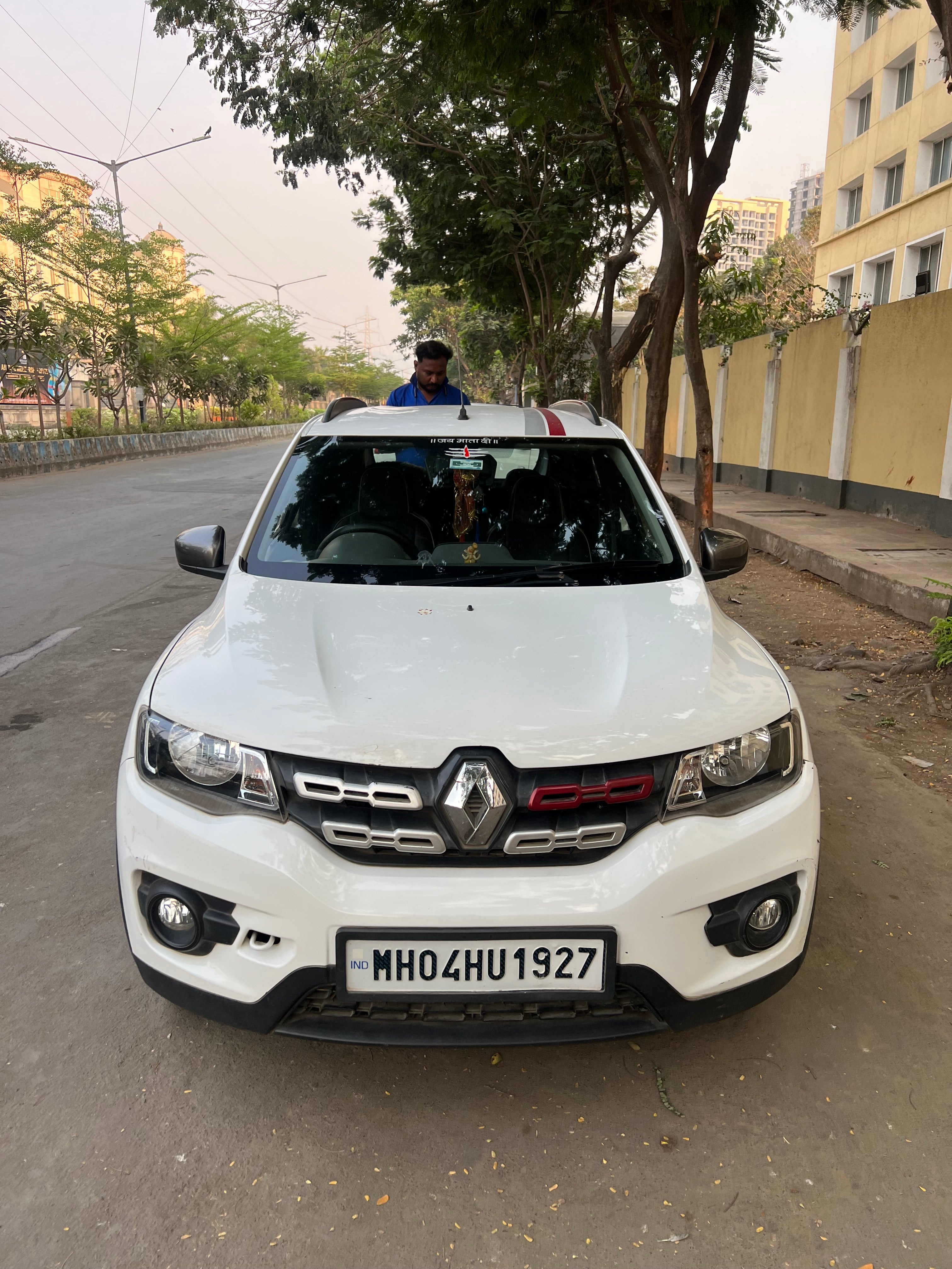front view of a Renault KWID