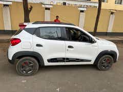side view of a Renault KWID
