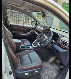 front interior view of a Toyota Innova Hycross