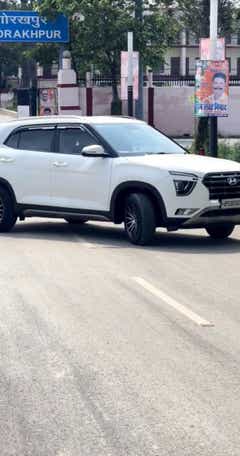 front three-quarter view of a Hyundai Creta 2018-2023 in Gorakhpur