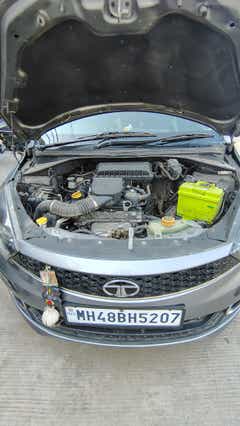 Engine bay of a Tata Tigor