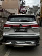 rear view of a MG Hector