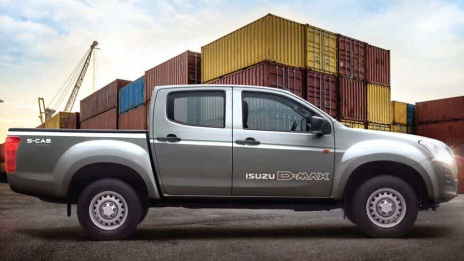 side view of a Isuzu S-CAB