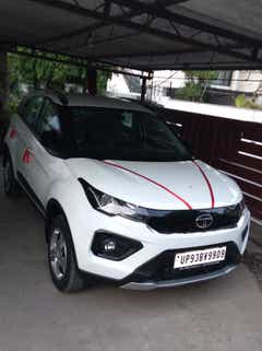 front three-quarter of a Tata Nexon 2017-2023