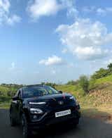 front view of a Tata Harrier 2019-2023 on a countryside road