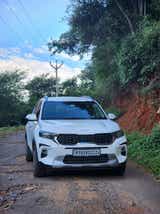 front view of a Kia Sonet 2020-2023