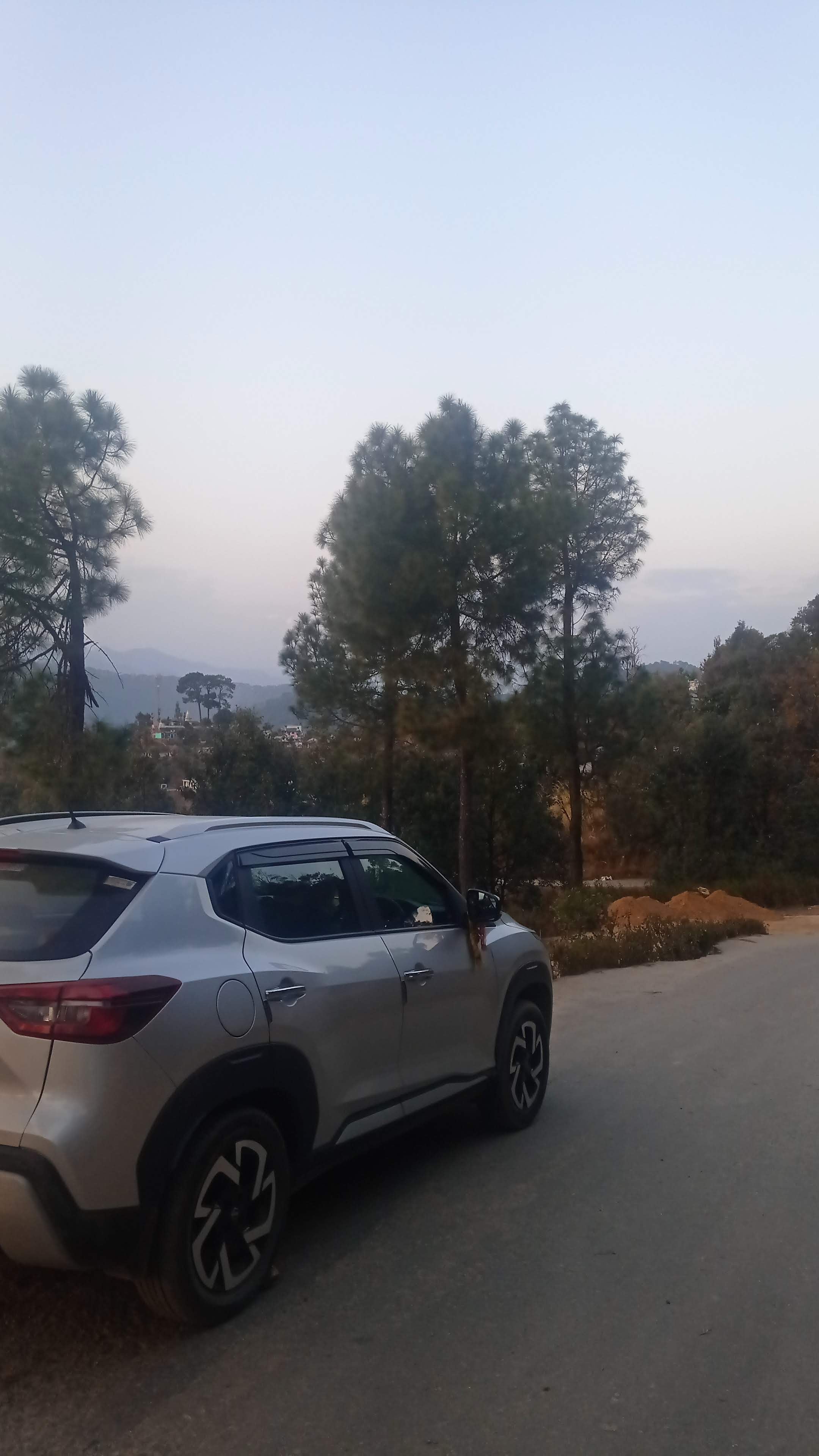 rear-side view of a Nissan Magnite 2020-2023