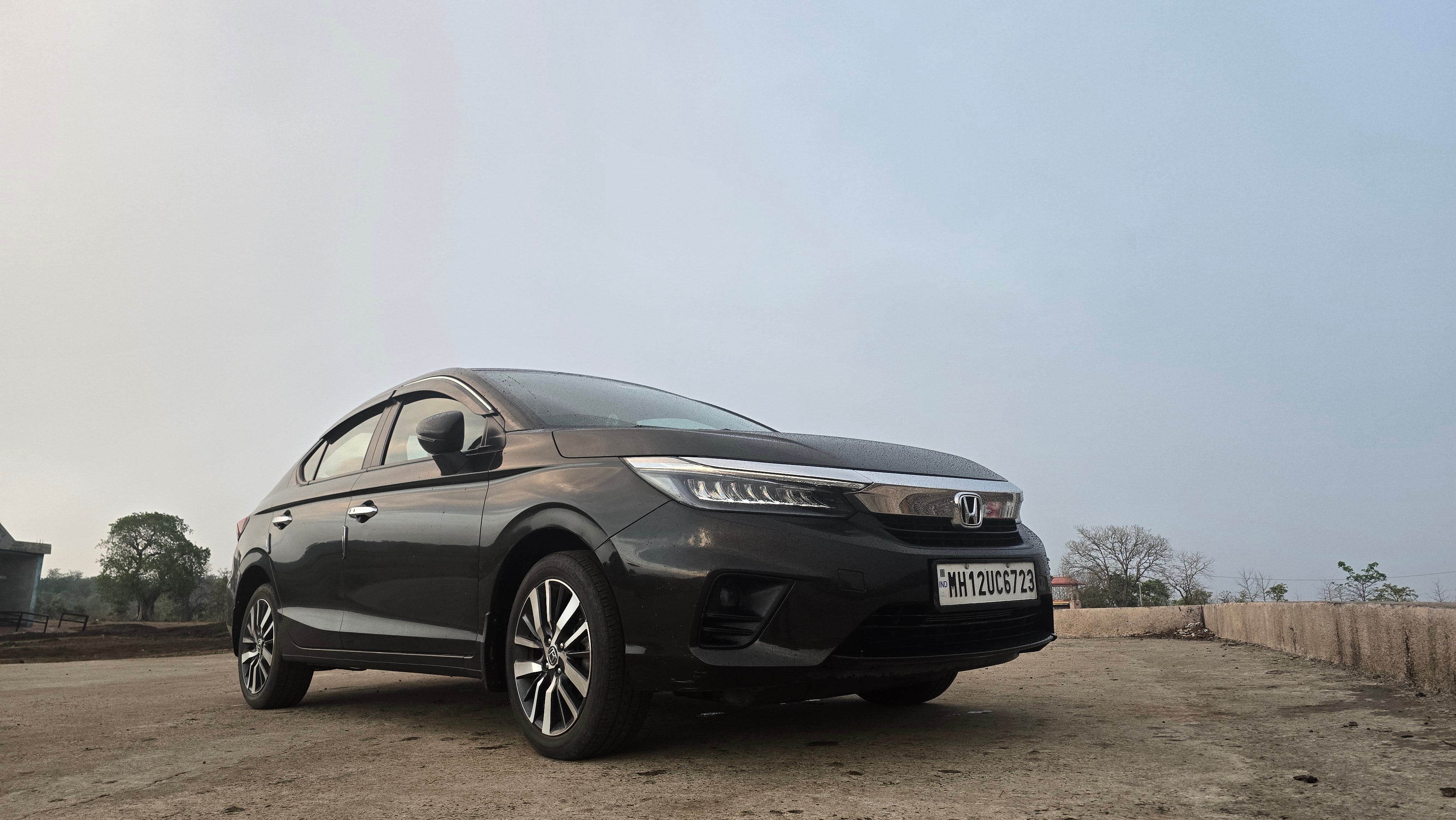 front three-quarter view of a Honda City