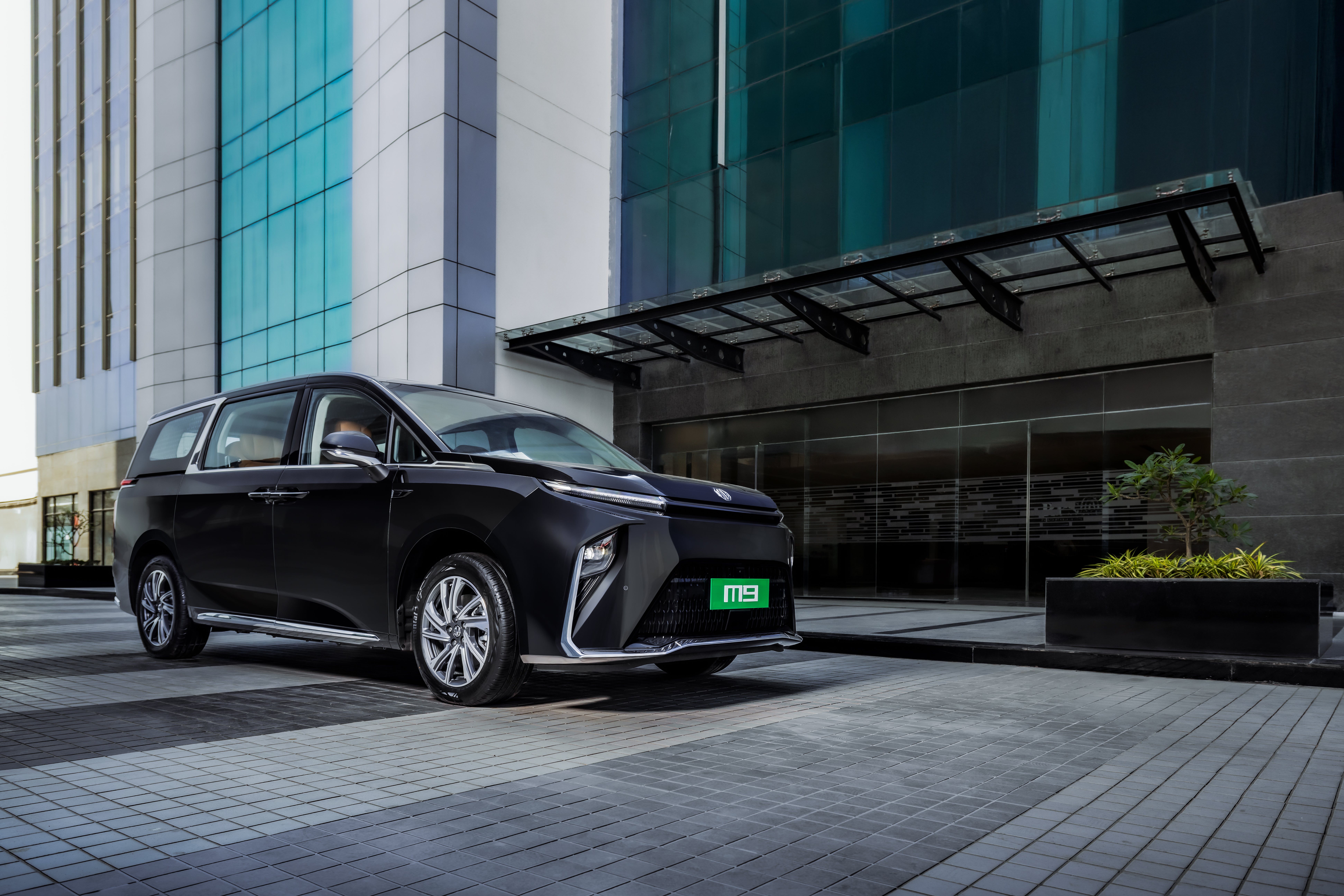 front three-quarter view of a Metal Black MG M9