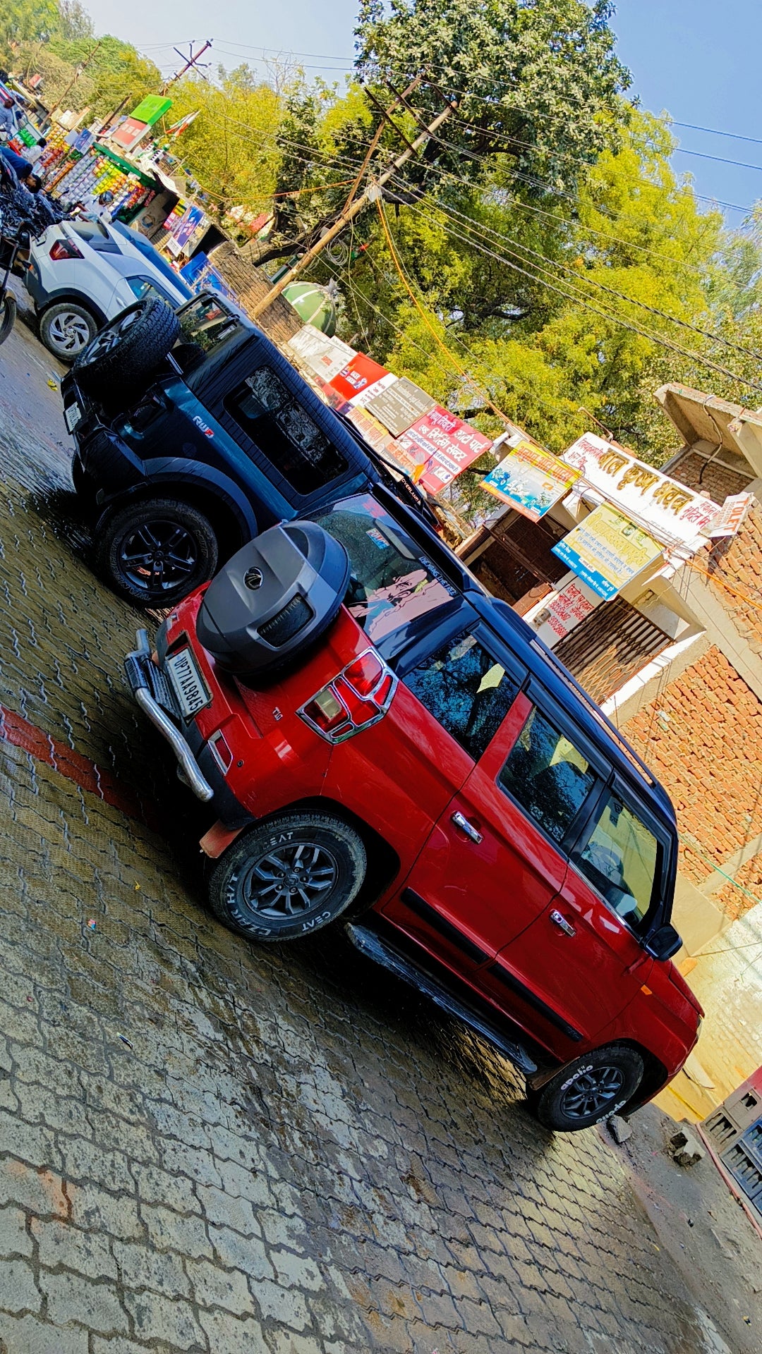 rear three-quarter of a Mahindra Bolero Neo