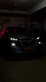 Front view of a Maruti Suzuki Grand Vitara