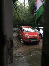 front view of a Equinox Bronze Ford Endeavour
