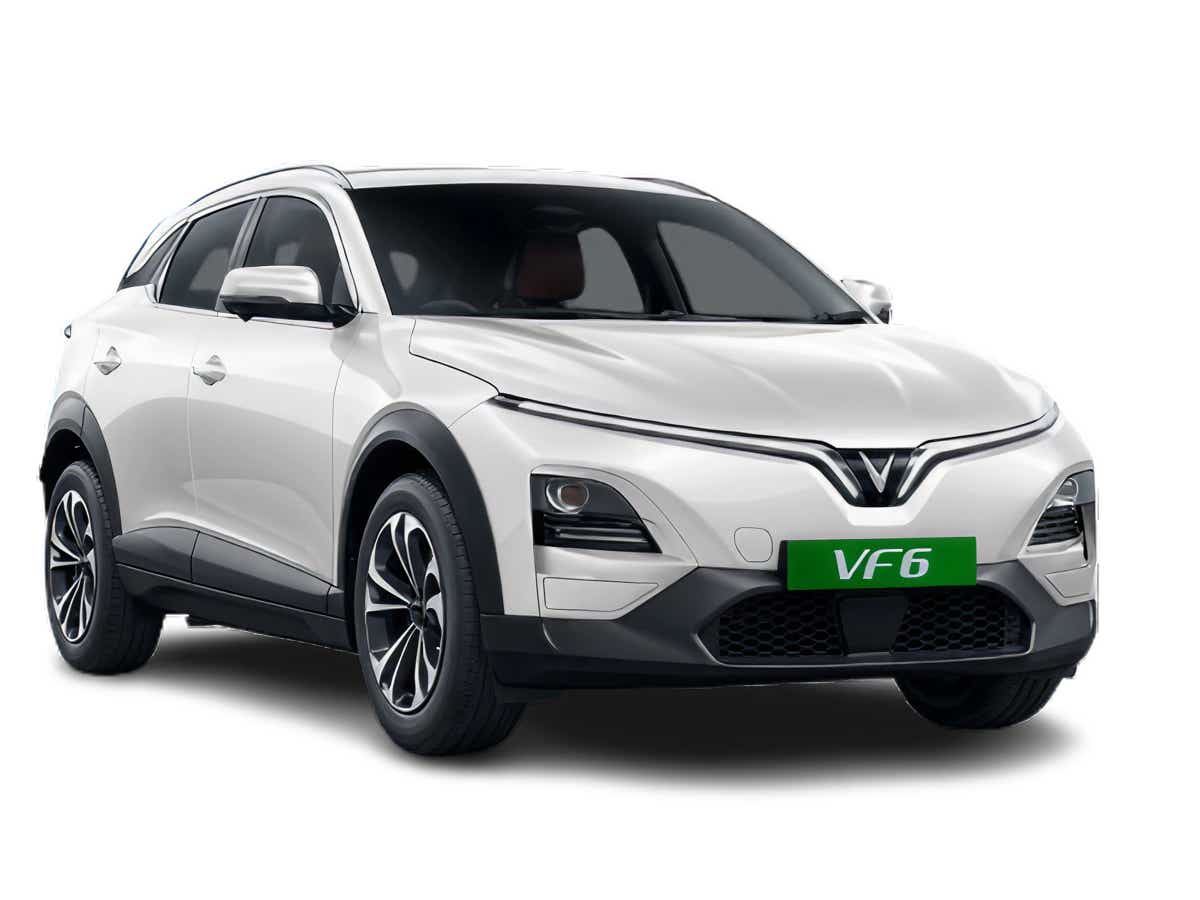 front three-quarter view of a Infinity Blanc Vinfast VF6