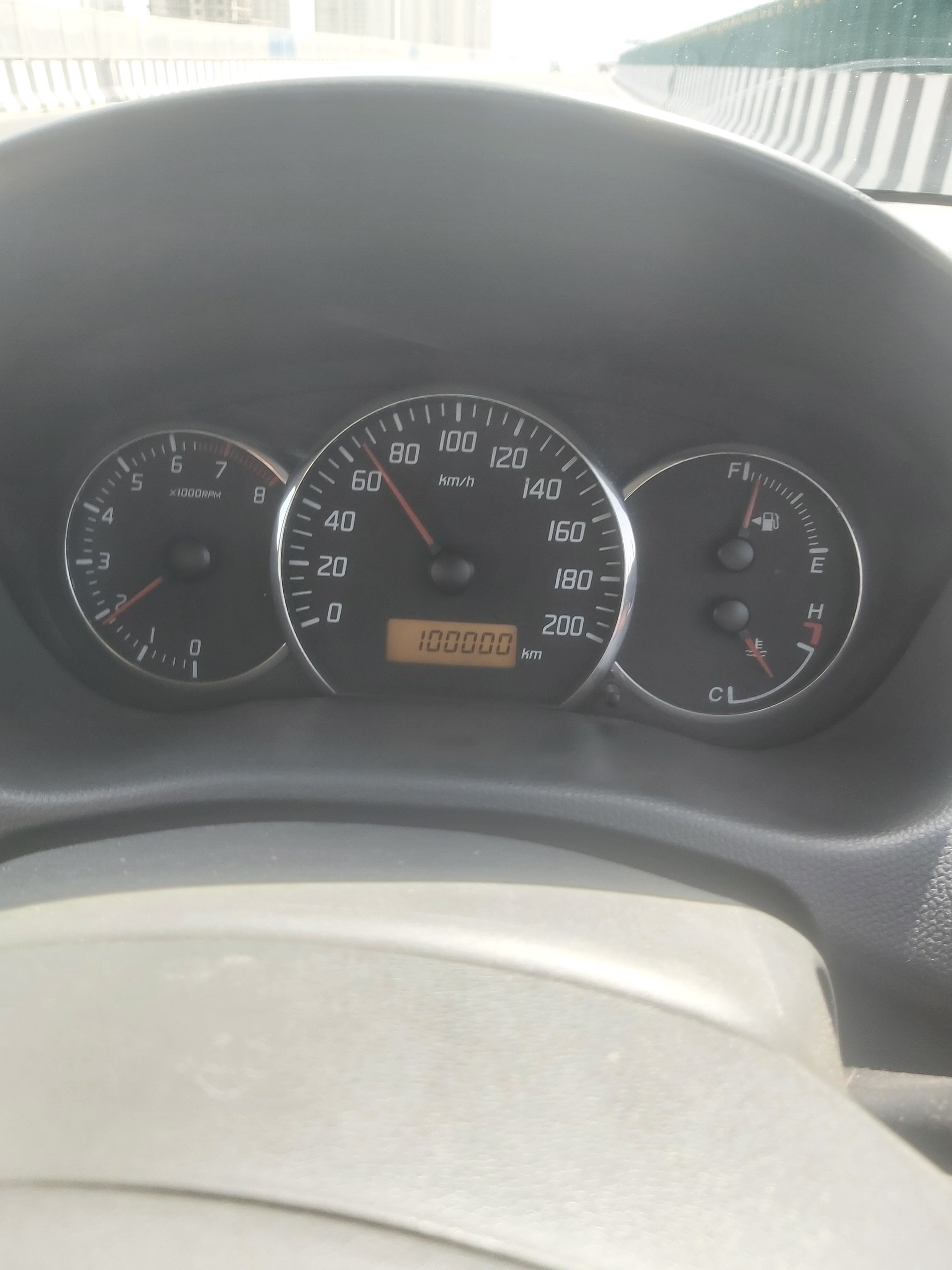instrument cluster of a Maruti Suzuki Dzire