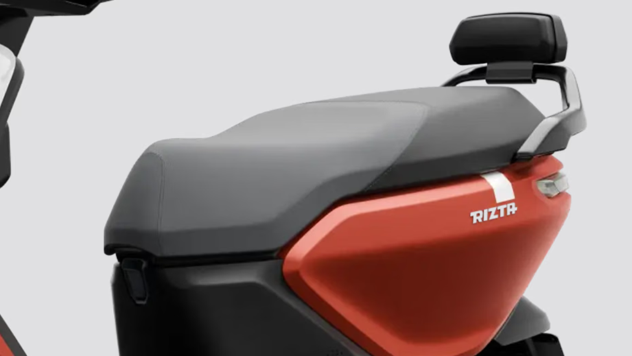 Ather Rizta Seat