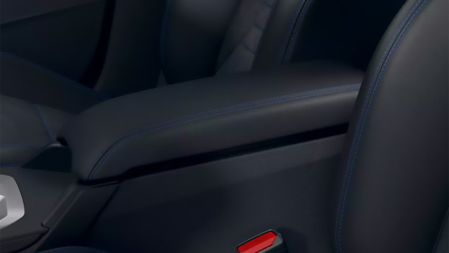 Center armrest of BMW 2 Series Gran Coupe