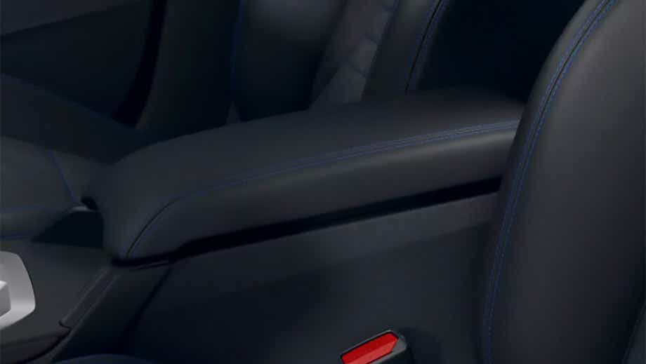 Center armrest of BMW 2 Series Gran Coupe