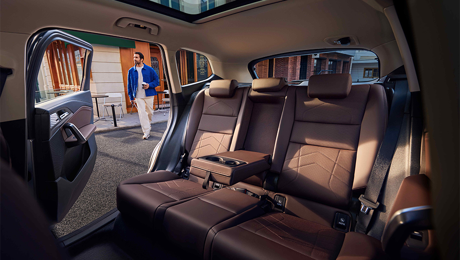 Rear seat interior of BMW iX1 LWB