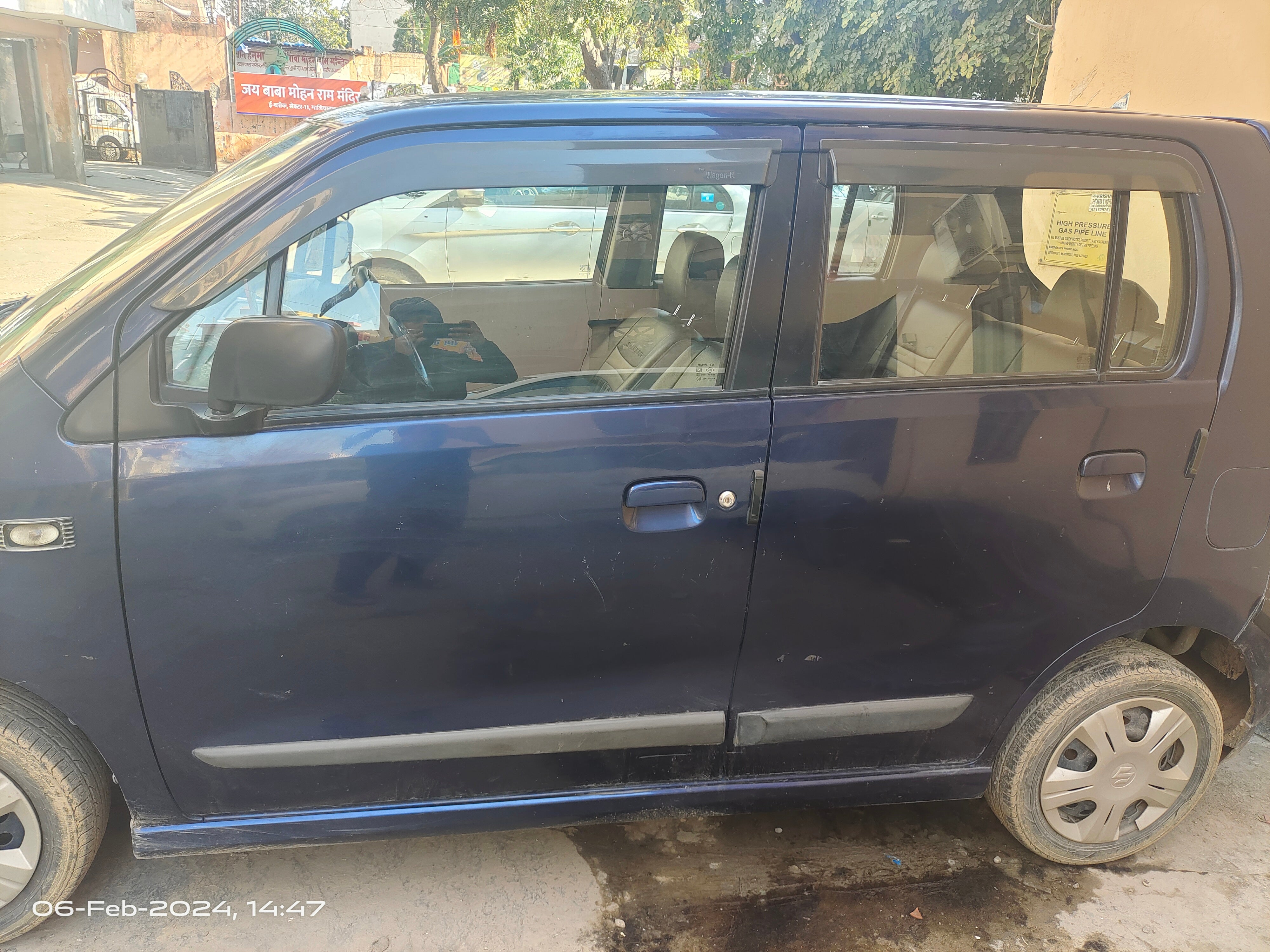 side view of a Maruti Suzuki Wagon R