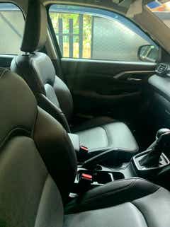 Front seat and dashboard of a Toyota Urban Cruiser Hyryder