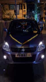 Front view of a Maruti Suzuki Wagon R